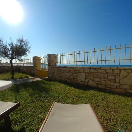 אצ'ארבי Nikotsaras Beach House Since 1930 מראה חיצוני תמונה