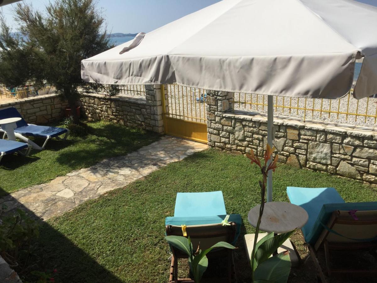 אצ'ארבי Nikotsaras Beach House Since 1930 מראה חיצוני תמונה